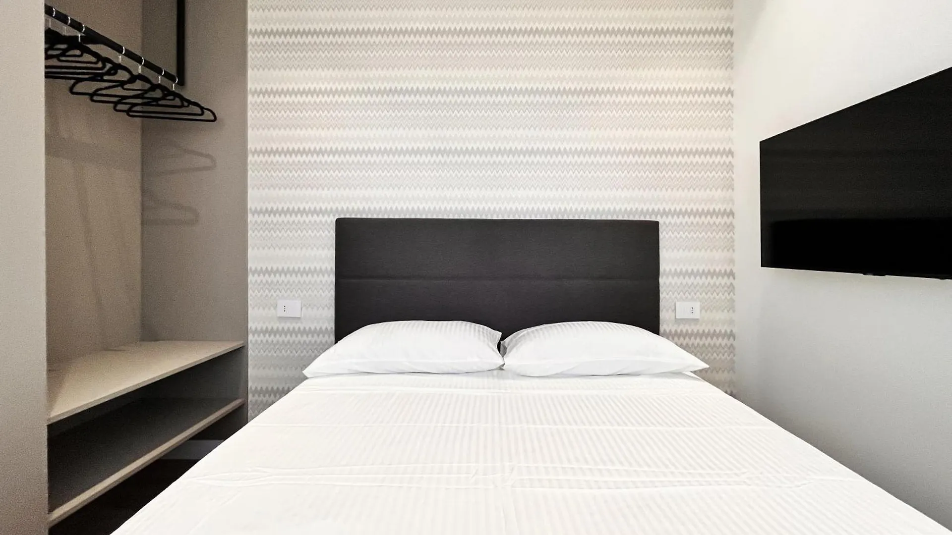 Apartment Yls Luxury Suites 2 Milan Italy